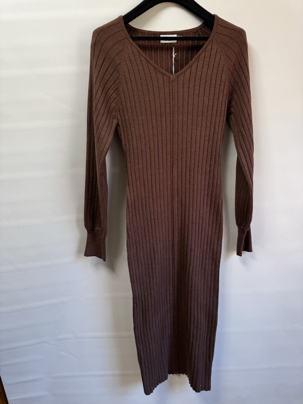 Bluivy Rib Knit Sweater Dress Brown V Neck Long Sleeve Midi Women’s M NWT